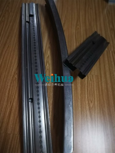 汽車防撞梁一次成型生産線